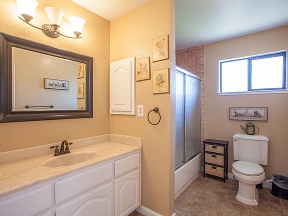 4th image of 2495 Prunetree Ct