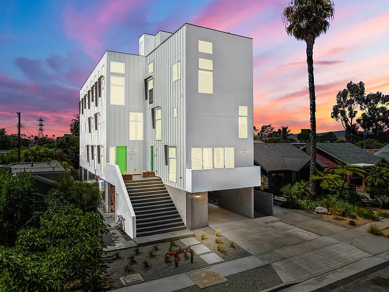 2533 S Curson Ave #3H — Photo 18