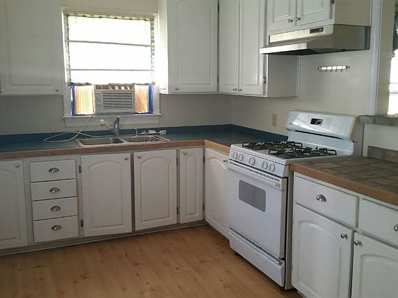 2nd image of 1821 Wheeler Dr