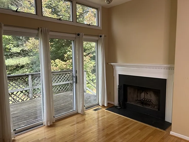 1117 Oakland Ct — Photo 5