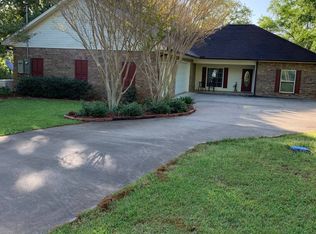 995 Village Dr, Zwolle, LA 71486