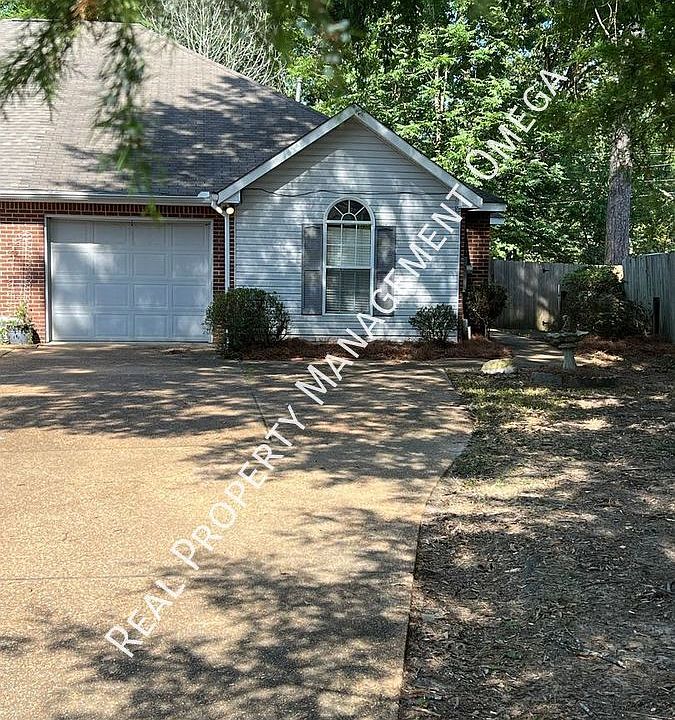 1st image of 241B Brendalwood Blvd