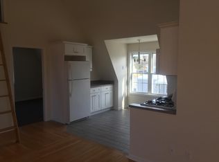 2 Alphonse Dr, Fairhaven, MA 02719