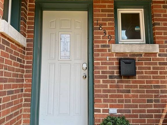 4th image of 110 Moreland Ave SE