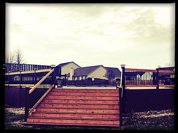 3rd image of 133 Primrose Cir