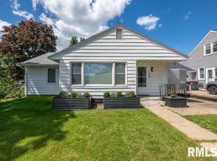 1005 Matilda St, Pekin, IL 61554