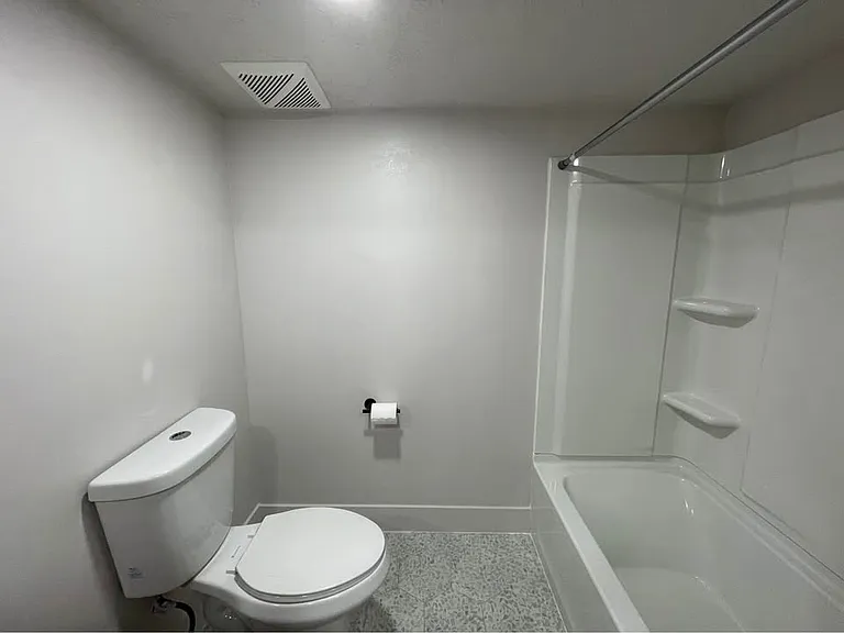 N 70 W — Photo 15