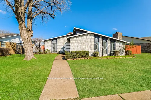 7521 Ashcrest Ln Photo 1