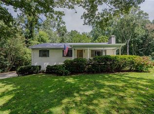 209 Debanne Rd, Mc Leansville, NC 27301