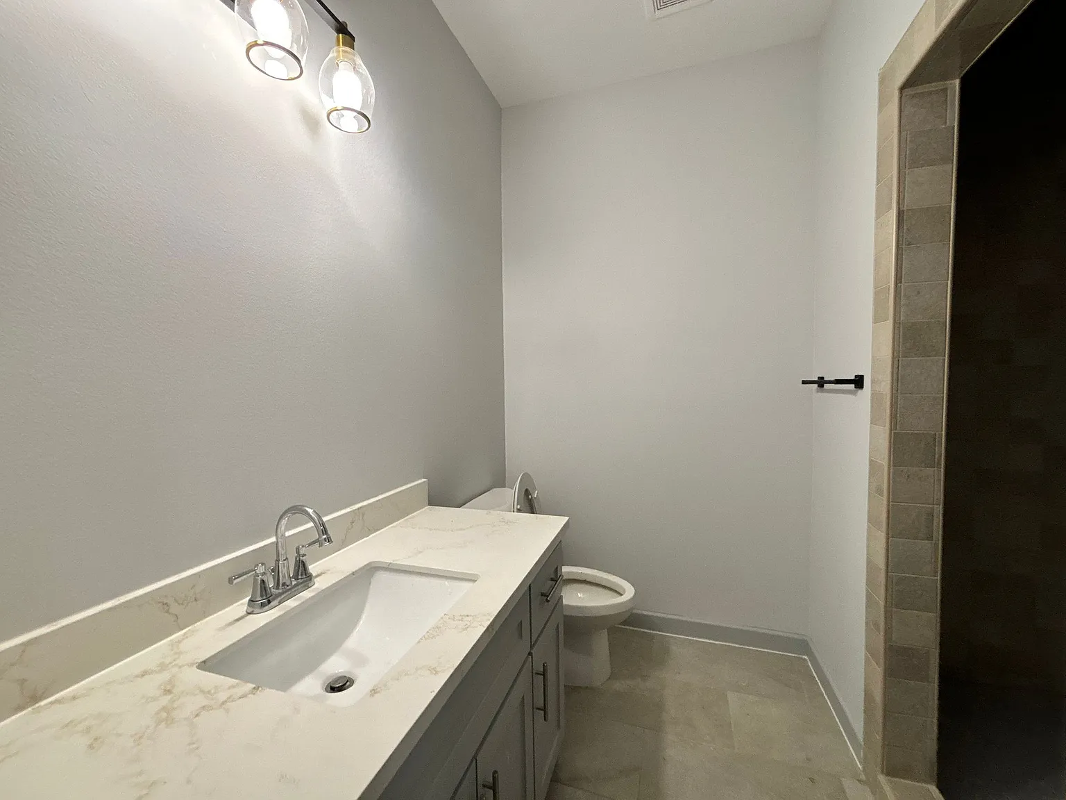 921 Jay Avenue - 8 — Photo 4
