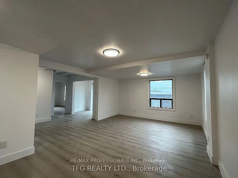 7 bed, $2,800 — Photo 2