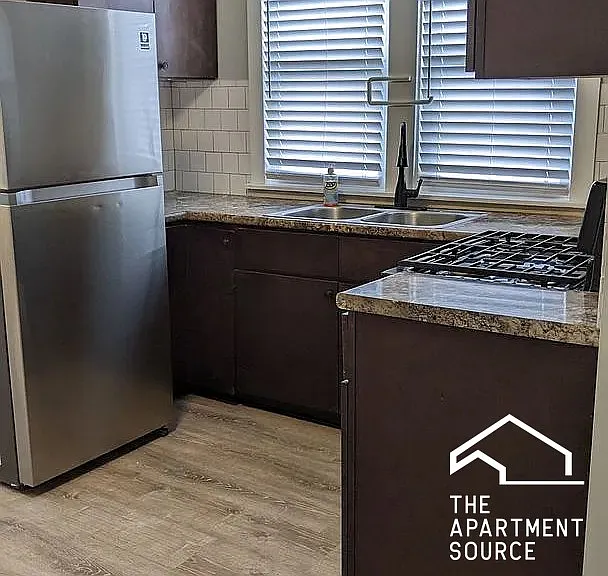 2507 N Lotus Ave #2 — Photo 2