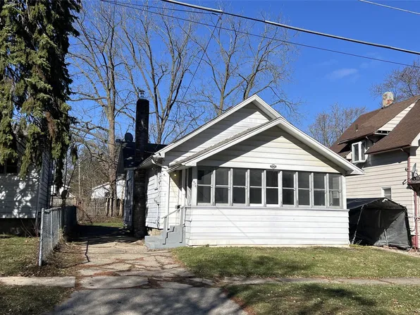 936 Stocker Ave, Flint, MI 48503