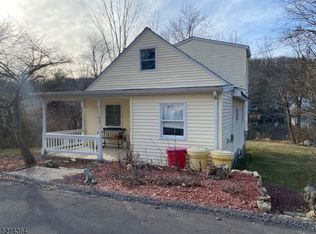 48 E Shore Trl, Stockholm, NJ 07460