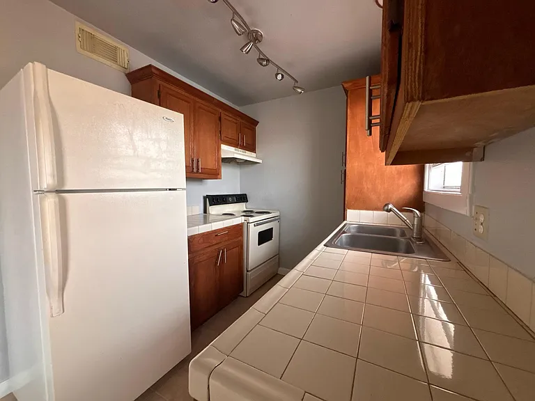 2428 Upas Ave #12 — Photo 3