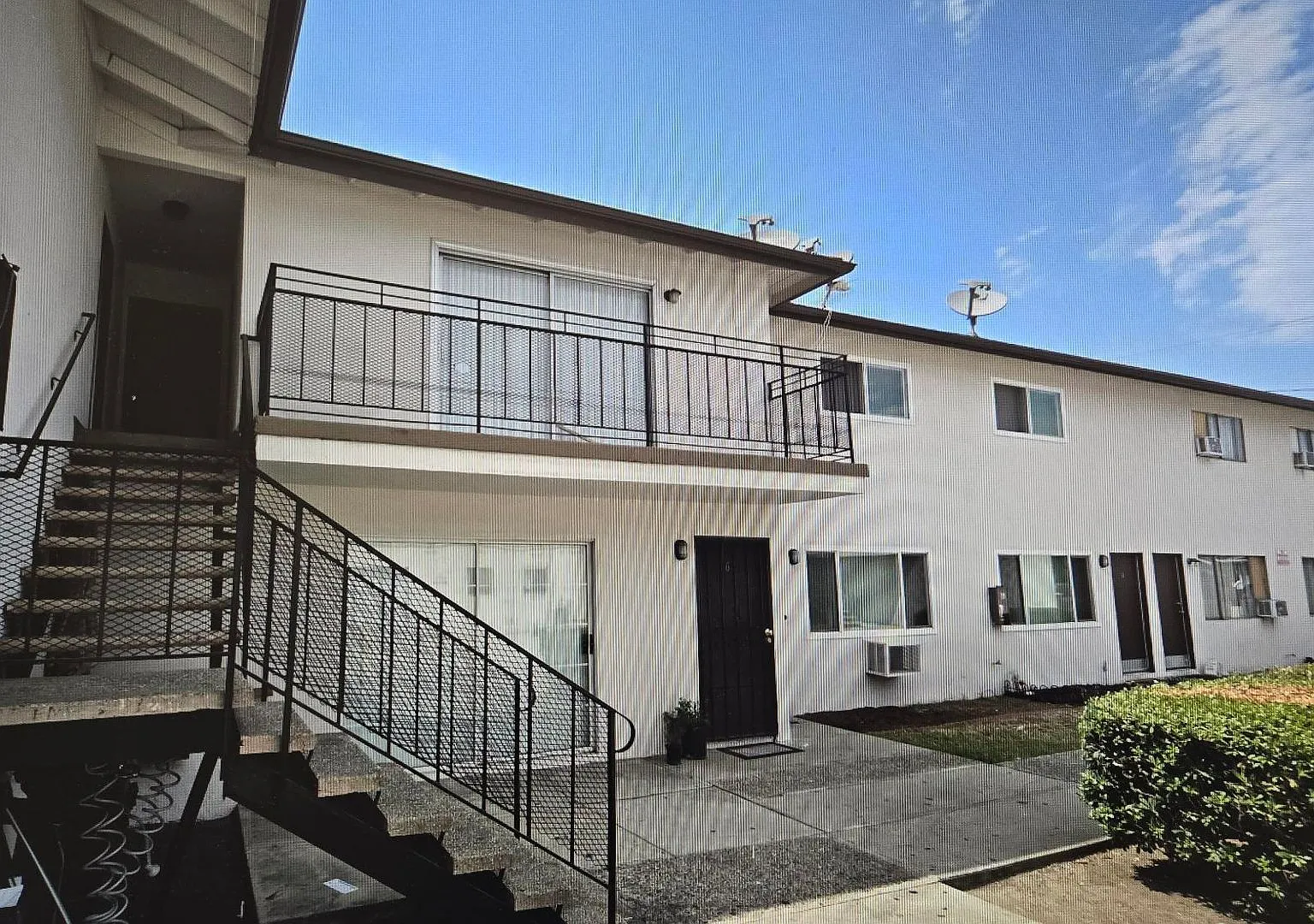 Deana LLC — Photo 2
