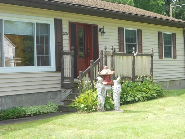 390 Merrill Pl, Elmira, NY 14904