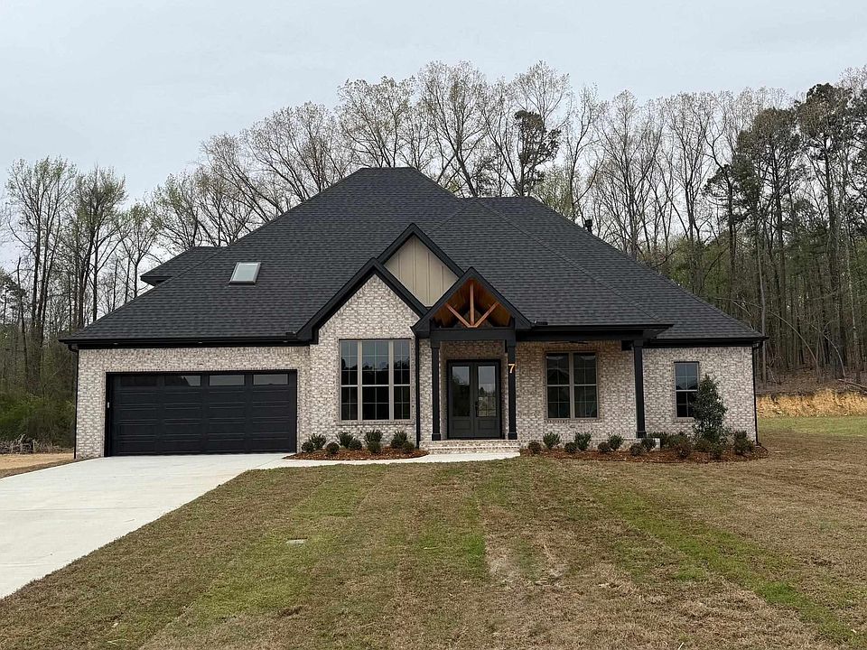 1st image of 7 W Lake Ln