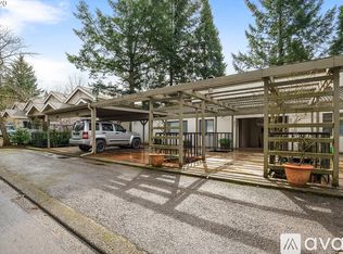 264 Cervantes #266, Lake Oswego, OR 97035