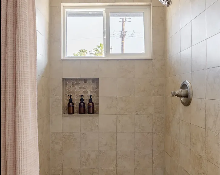 2112 N Cardillo Ave — Photo 16
