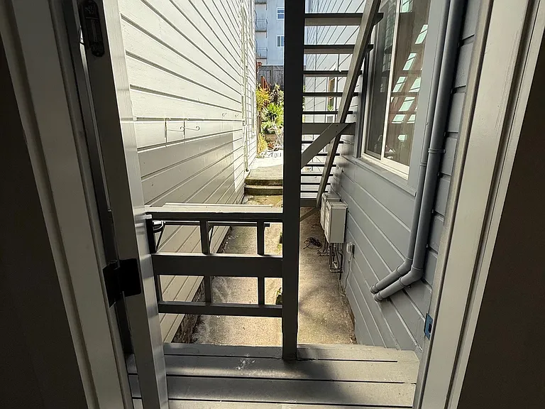 937 Haight St — Photo 12