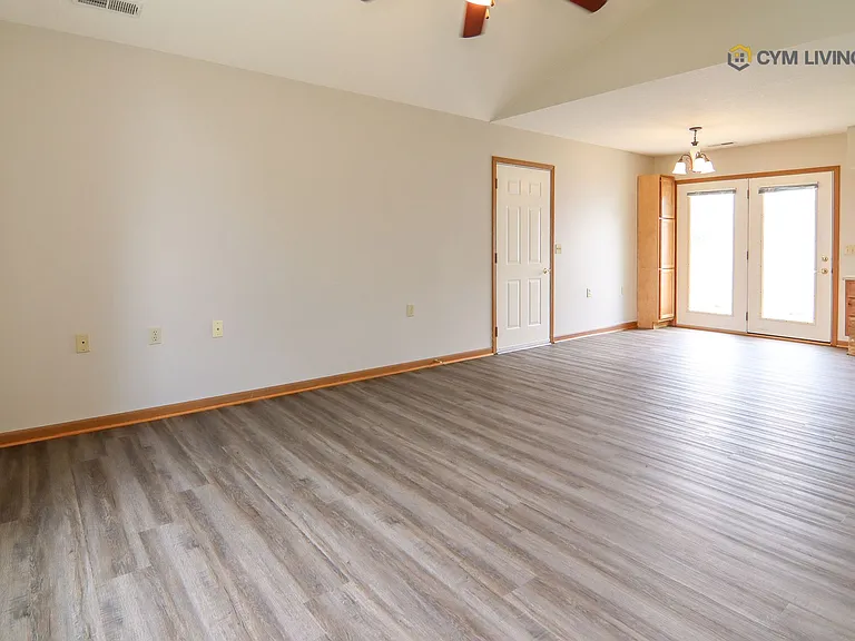 Crossings at Bellbrook Villas — Photo 17