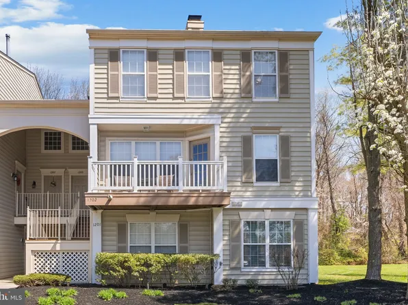 1202 Crestmont Dr, Mantua, NJ 08051