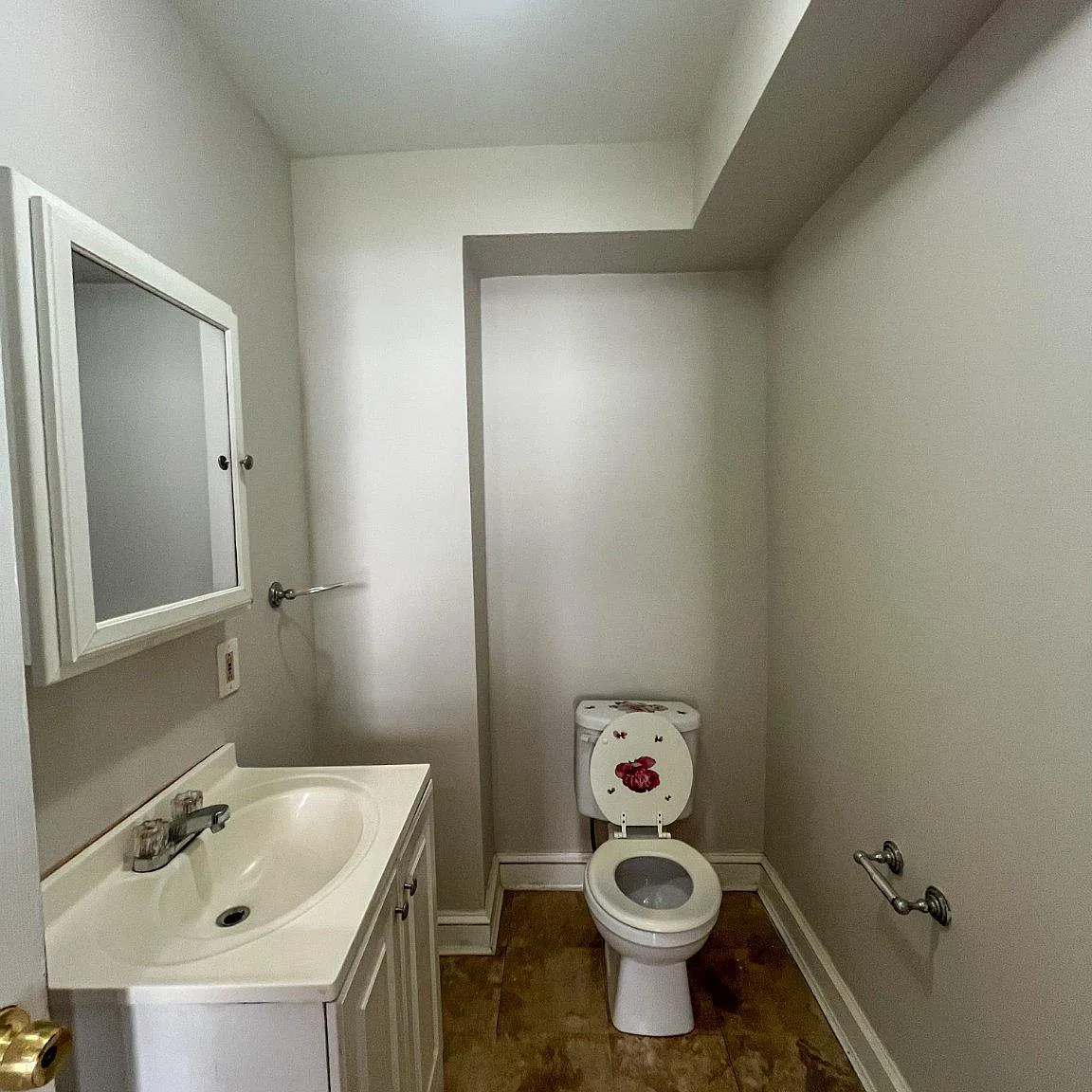 2 bed, 1.0 bath, 2159 sqft, $1,650 — Photo 4