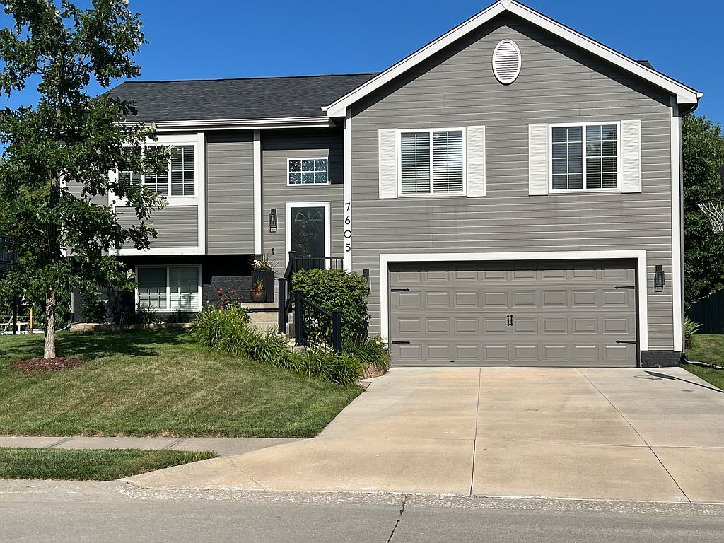 7605 N 76th Ave - Property Image