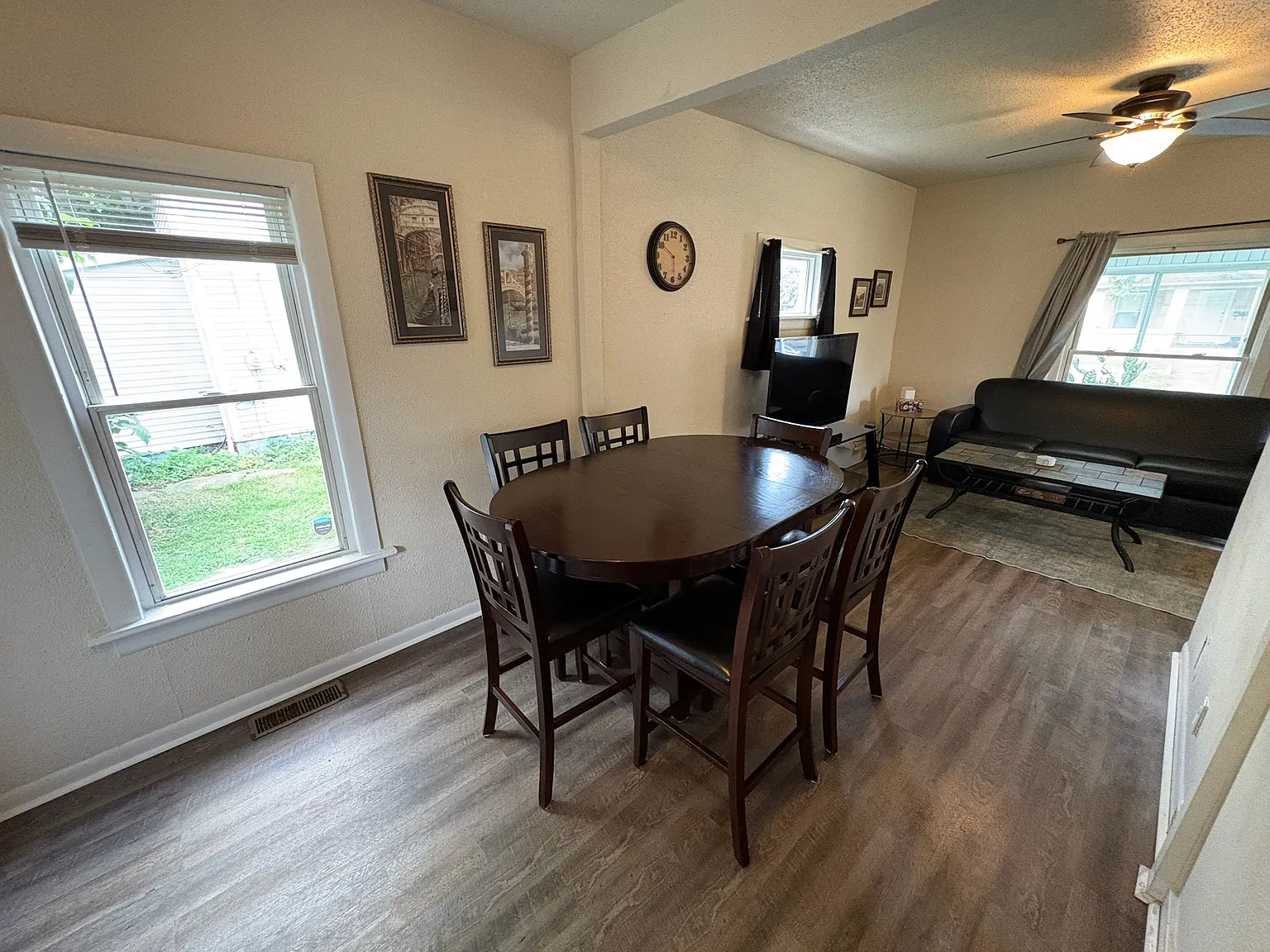 3 bed, 1100 sqft, $2,700 — Photo 4