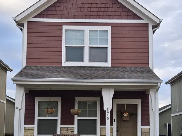 2640 Valentine Ln, Junction City, KS 66441