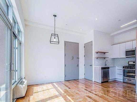 3rd image of 1967 Bedford Ave #2D