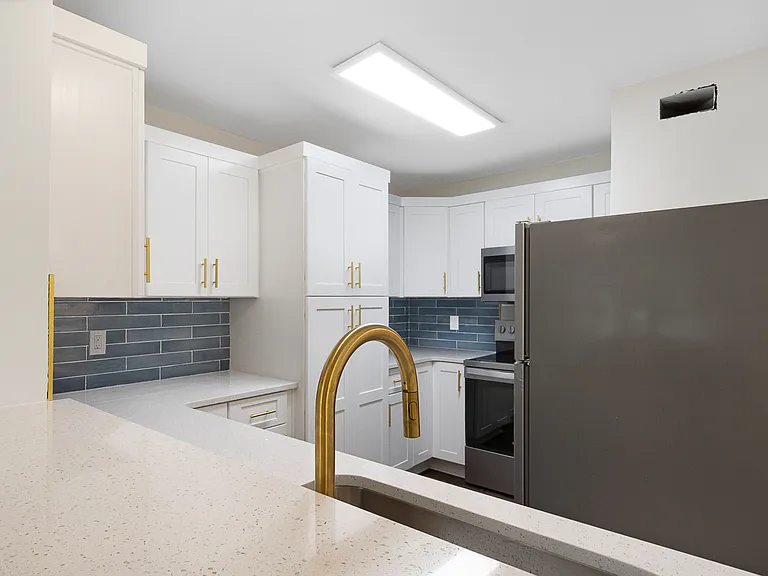 Acklen Apartments — Photo 27