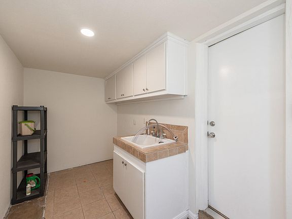 5th image of 15305 Moulins Cir
