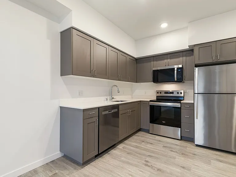 City Gate Apartments: Your New Dream Apartment — Photo 9