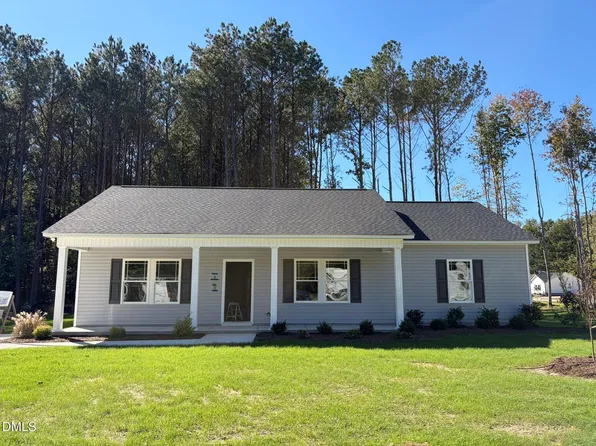 405 E Yukon St, Kenly, NC 27542