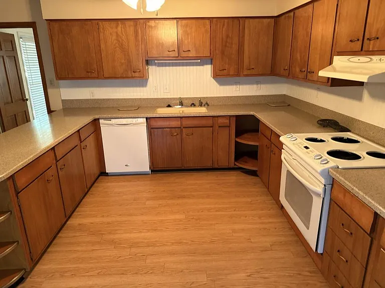 4469 Rehobeth Church Rd — Photo 32