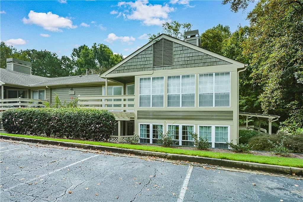 riverview condominiums marietta ga