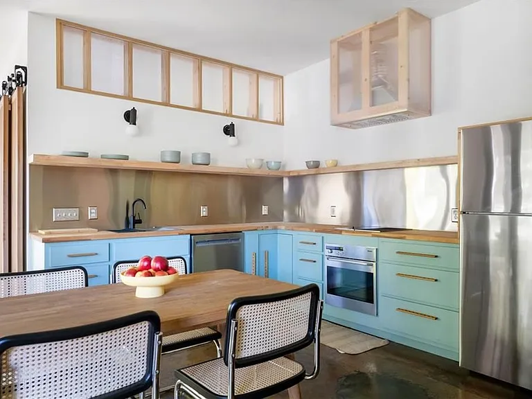515 Claire Dr — Photo 21