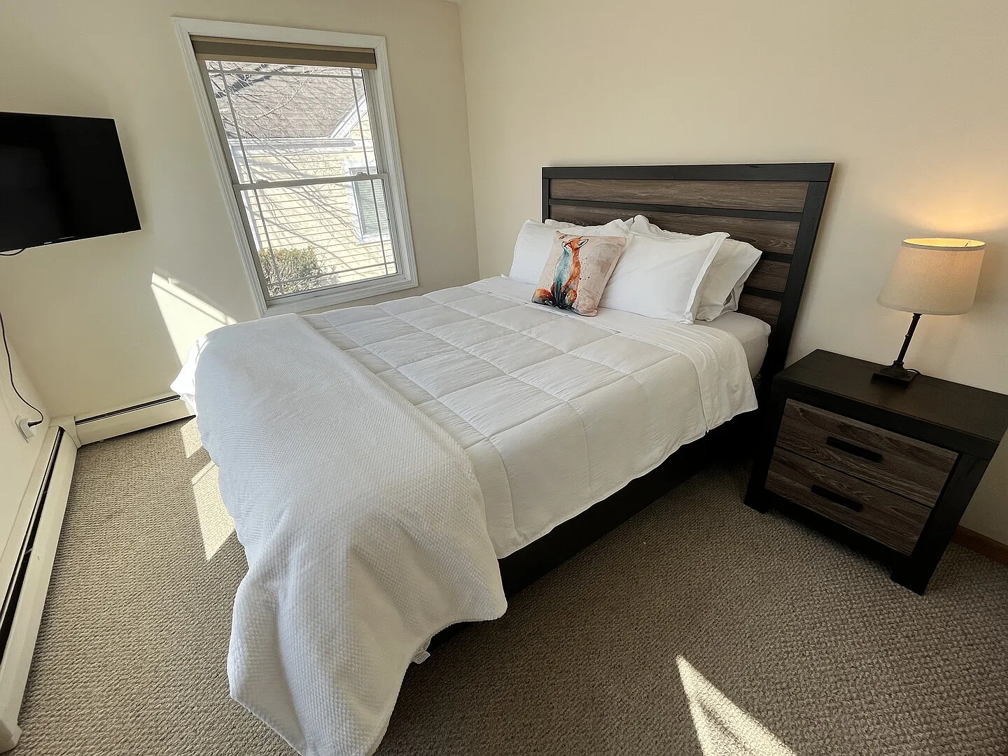 Waterfront 2BR Home w/ King Beds, Screened Deck & Boat Dock — Photo 4