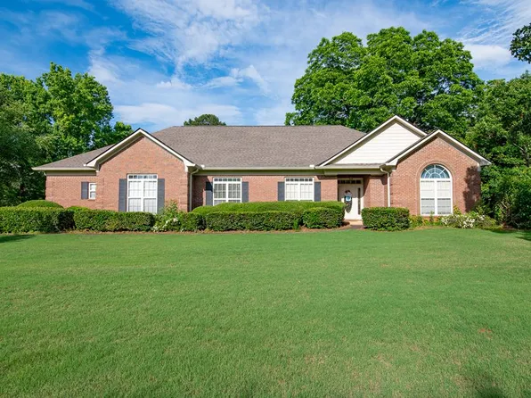 15 Village Pkwy, Waverly Hall, GA 31831
