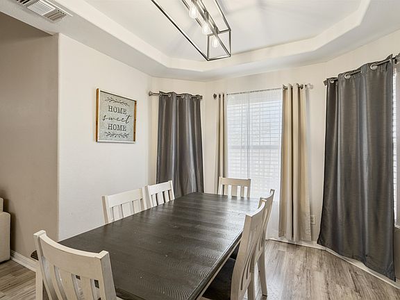 4th image of 107 Terrace Cir