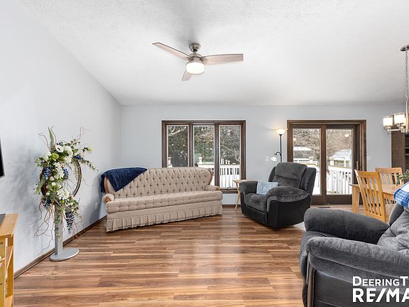 2nd image of 284 Netherfield St NW