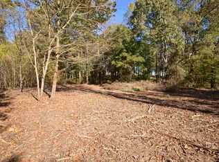 176 Saddle Tree Dr, Humboldt, TN 38343