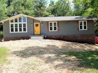 8811 Gatwick Dr, Knoxville, TN 37922