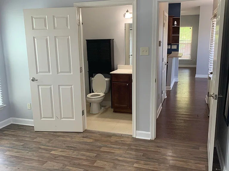 158 Keel Ave — Photo 8