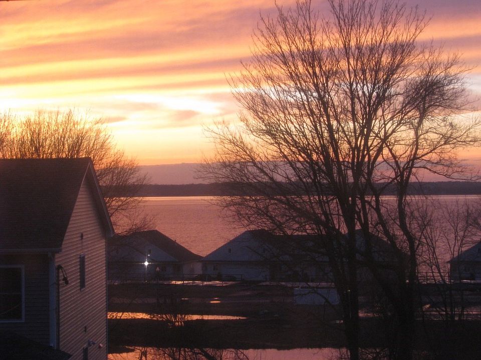 996 Bay St, Fall River, MA 02724 Zillow