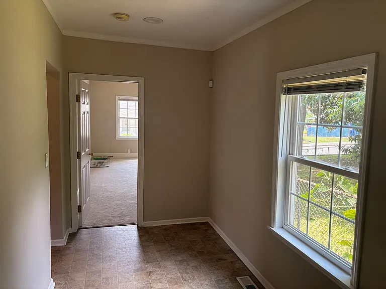 926 Pine St — Photo 14