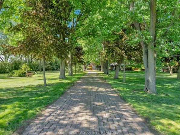 20928 Victoria Rd, Chatham Kent, ON N0P 2C0