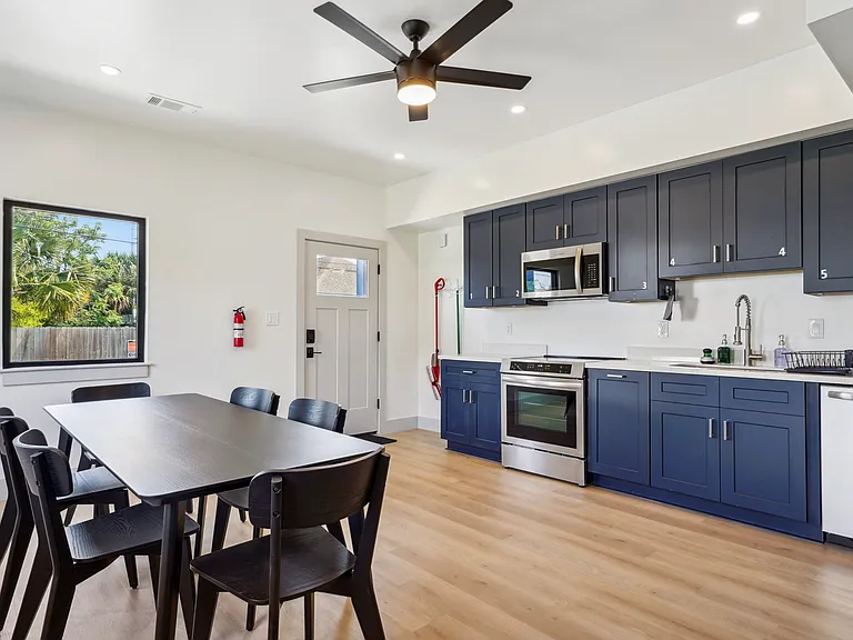 Kitchen/Dining